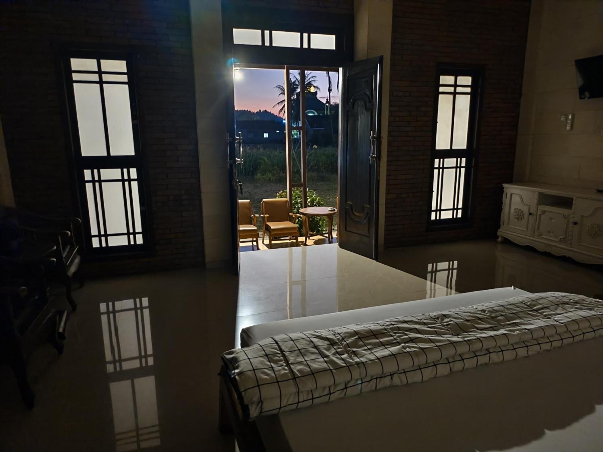 Lotus 2 Guest House Magelang Dış mekan fotoğraf