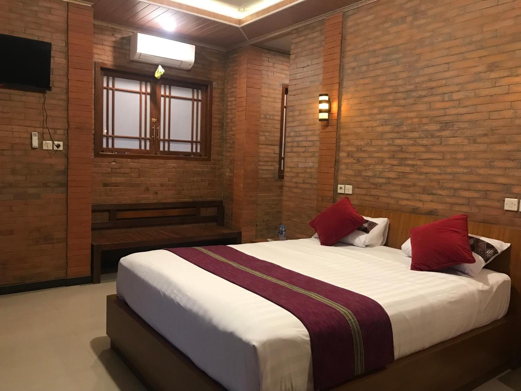 Lotus 2 Guest House Magelang Dış mekan fotoğraf